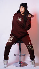 Load image into Gallery viewer, IF IT AIN'T RARE I DON'T CARE Sweatsuit

